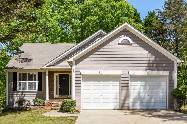 Building Photo - 208 Pebble Creek Ct