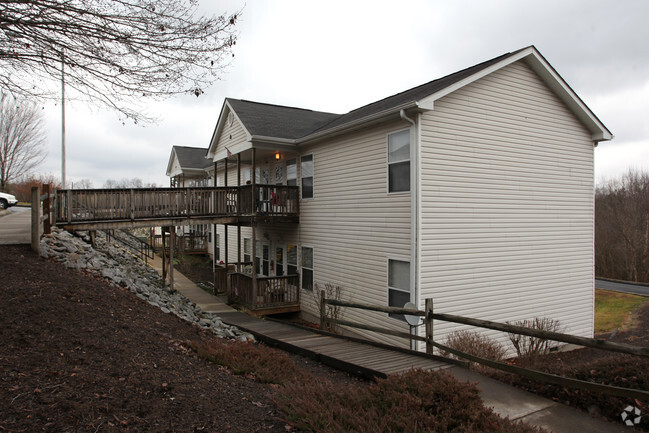 Building Photo - Briarwood Apartments