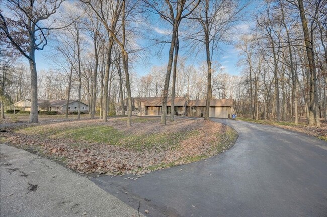 Building Photo - Spacious Elm Grove 3BR/2BA Ranch Single Fa...