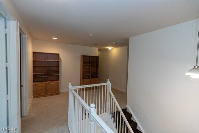 Building Photo - 10094 Mimosa Silk Dr