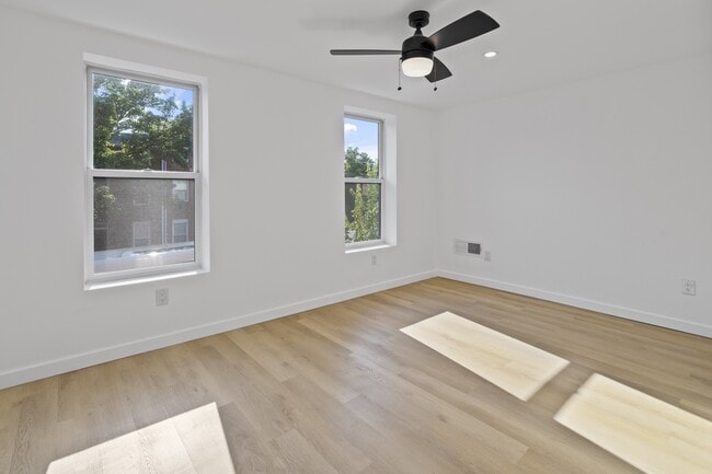 Building Photo - 105 S Poppleton St