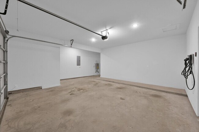 Building Photo - 109 Morning Nook Ct