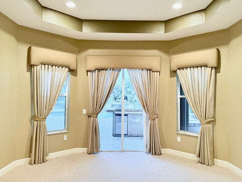 Building Photo - 15275 SW 38th St