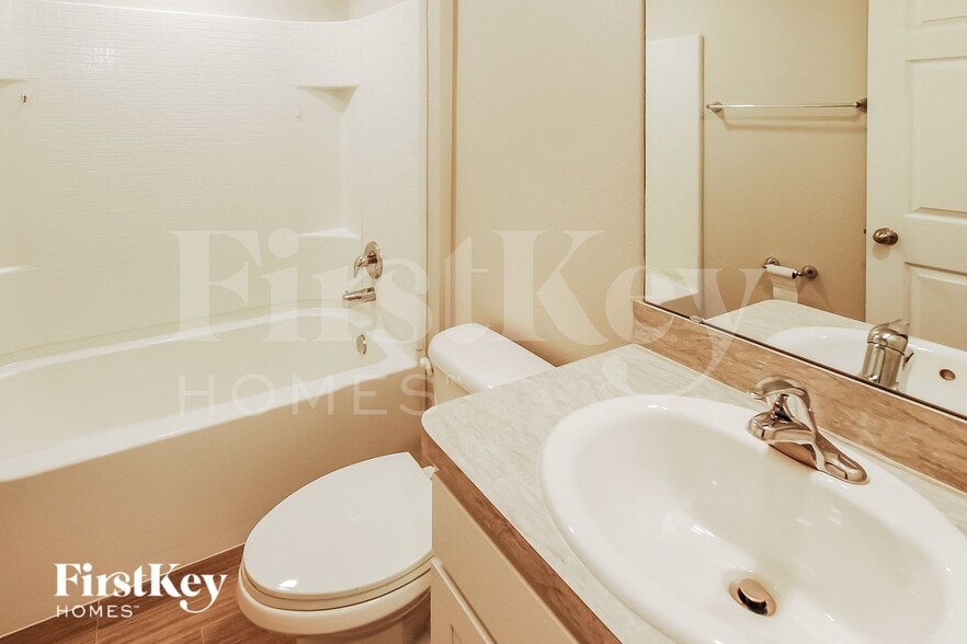 Building Photo - 19 Rykill Way