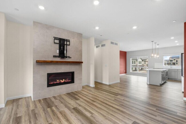 Building Photo - 1009 Birdwhistle Ln