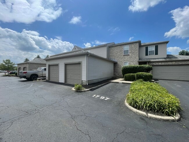 Building Photo - 1797 Bennigan Dr