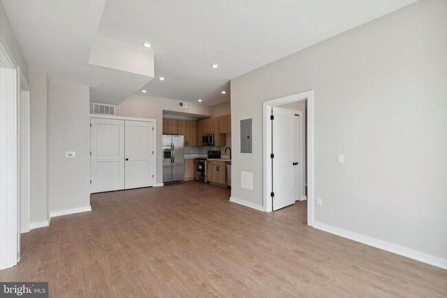 Building Photo - 308 W Chelten Ave