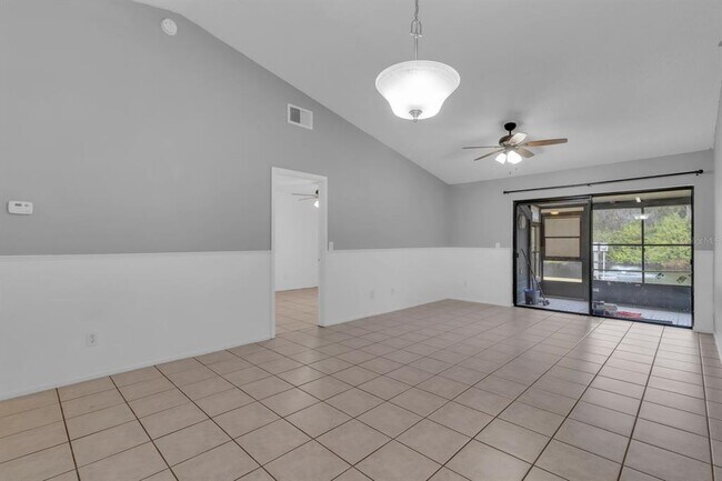 Building Photo - 2432 King Oak Ct
