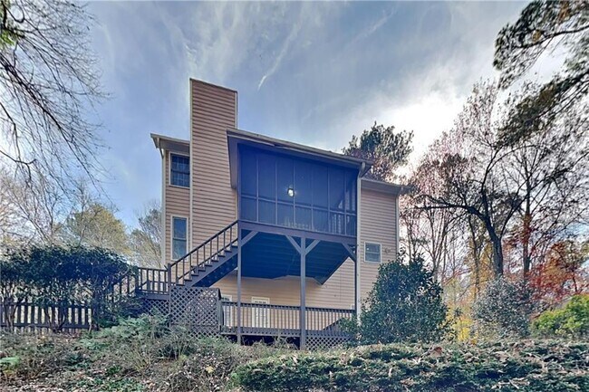 Building Photo - 139 Plantation Trce