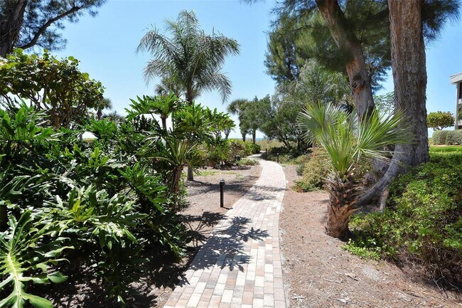 Building Photo - 5757 Gulf of Mexico Dr