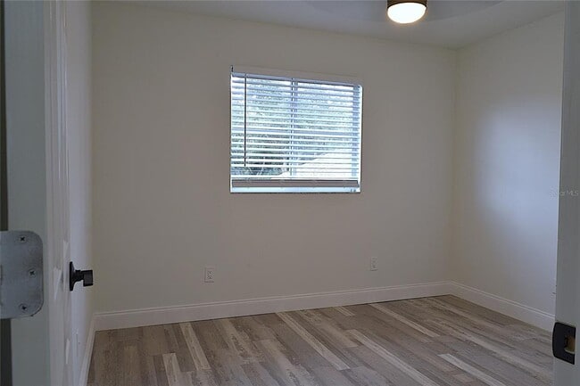 Building Photo - 5308 Cedarshake Ln