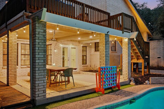 Building Photo - 2915 Quail Oak St