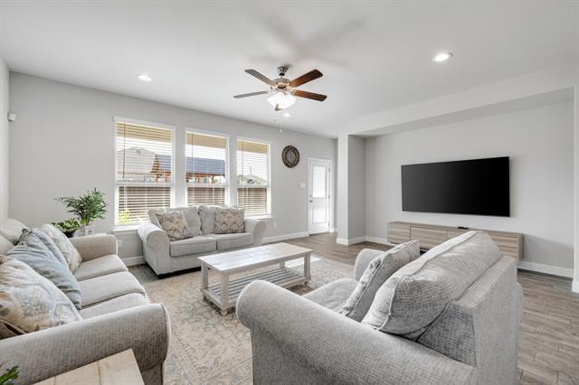 Building Photo - 14633 Caelum Dr