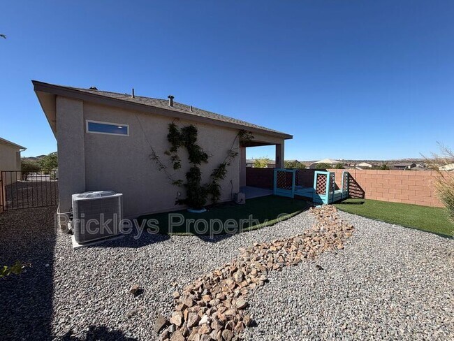 Building Photo - 4875 Mount Salas St NE