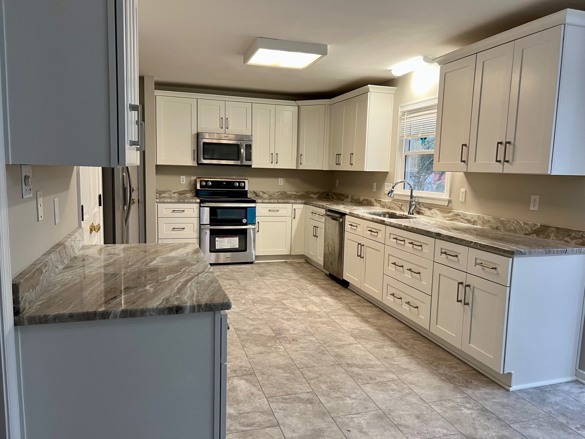 new kitchen - 1407 Walton Bluff Terrace