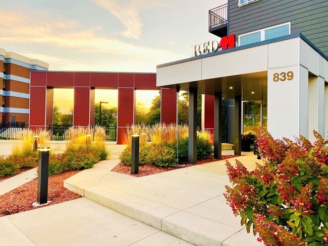 Building Photo - Red44 Apartments | Specials Available