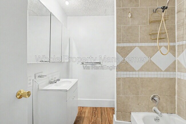 Building Photo - 5605 W 17th Ave