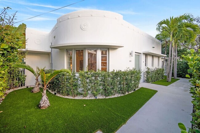 Building Photo - 8109 Harding Ave