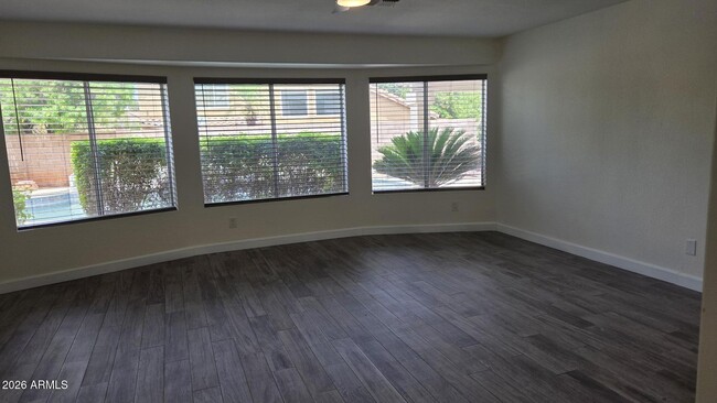 Building Photo - 1740 W Laredo St