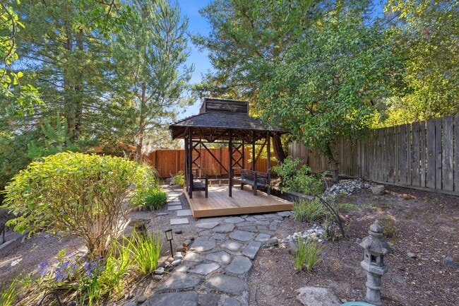 Building Photo - Elegant Two-Story Home with Backyard Oasis...