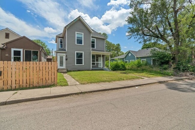 Building Photo - 41 N Beville Ave
