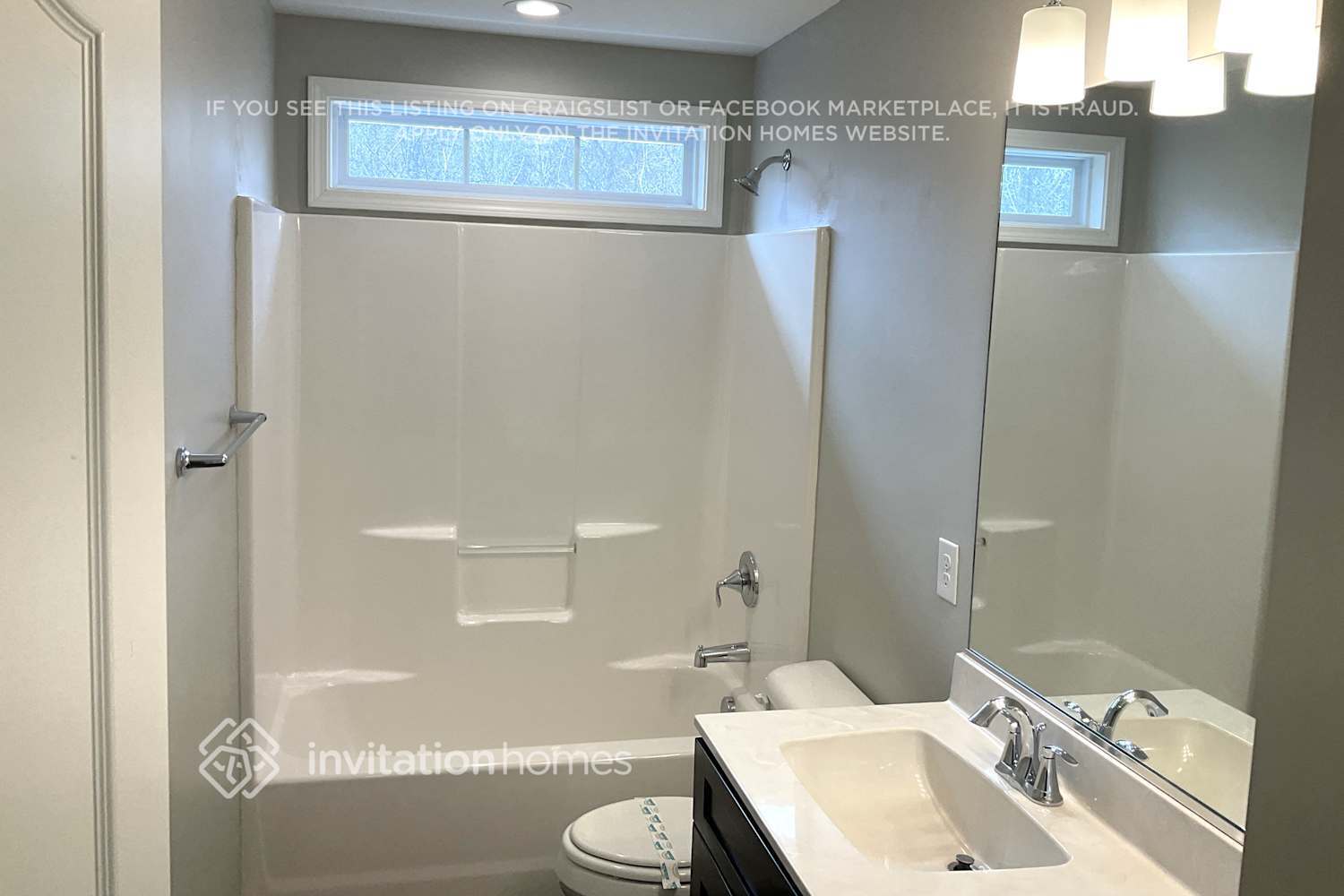 Building Photo - 270 Water Mill Rd