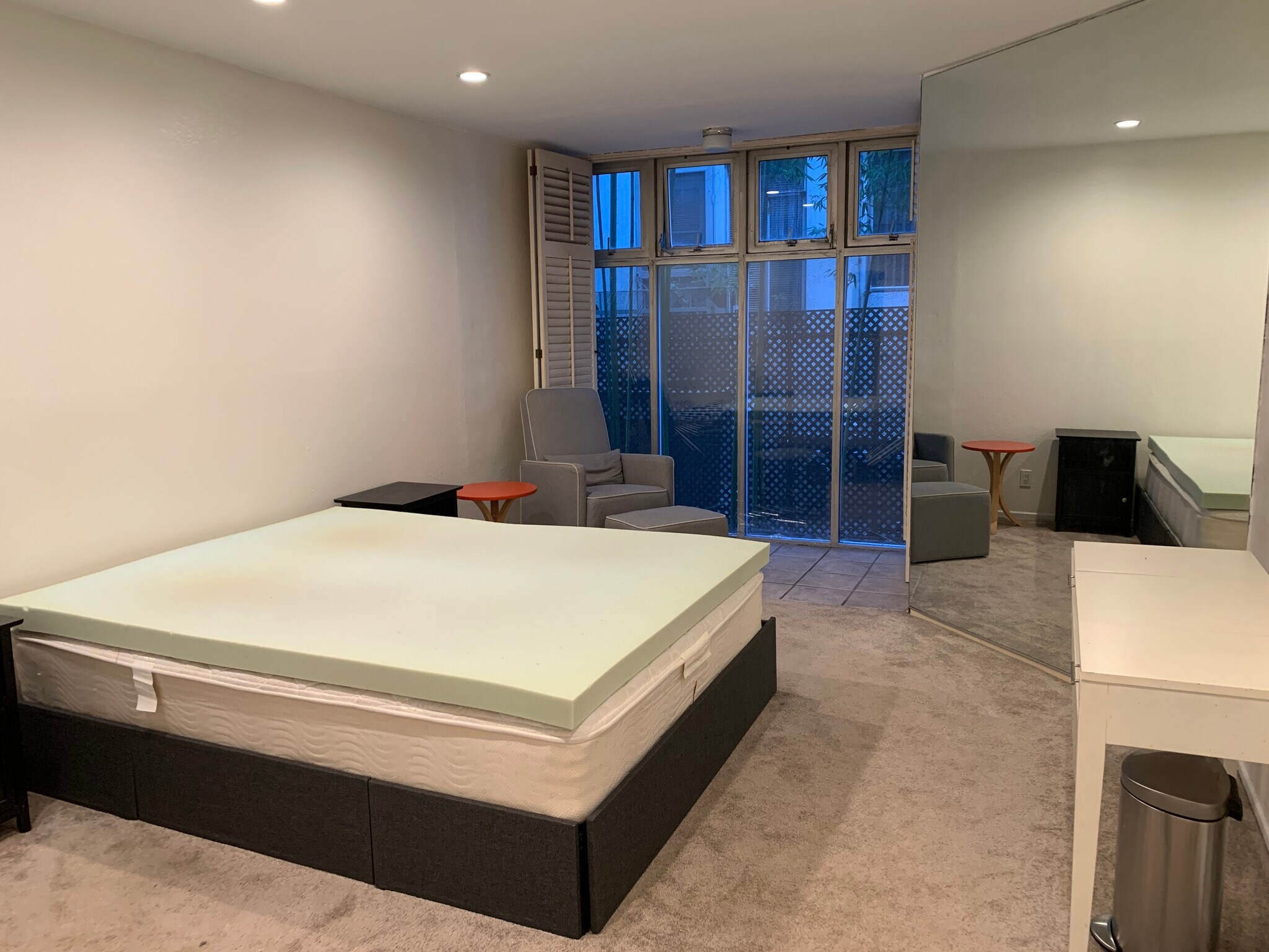 Building Photo - 1230 N Sweetzer Ave