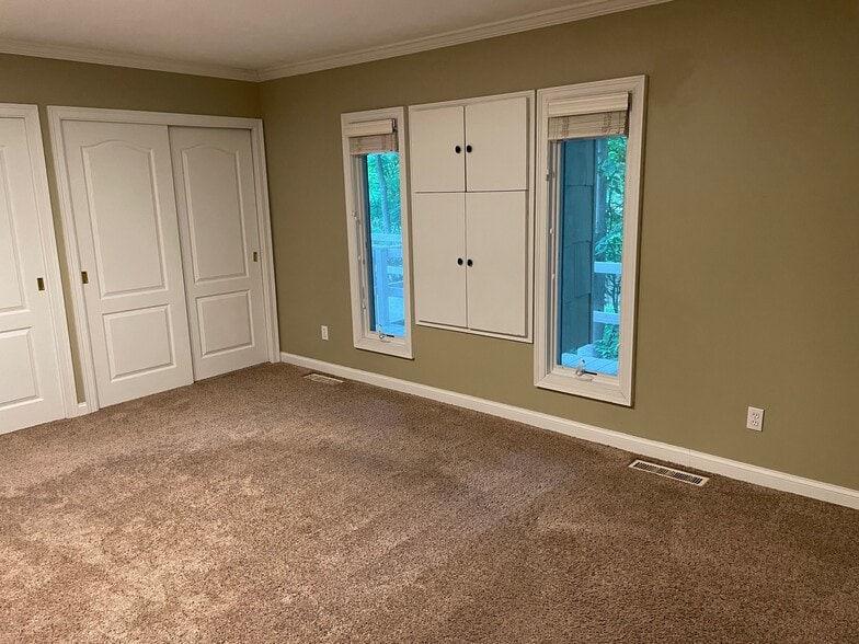 Building Photo - 12275 Moss Ridge Cir