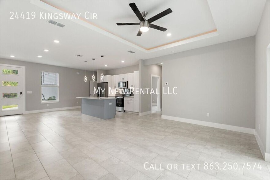 Building Photo - 24419 SW Kingsway Cir
