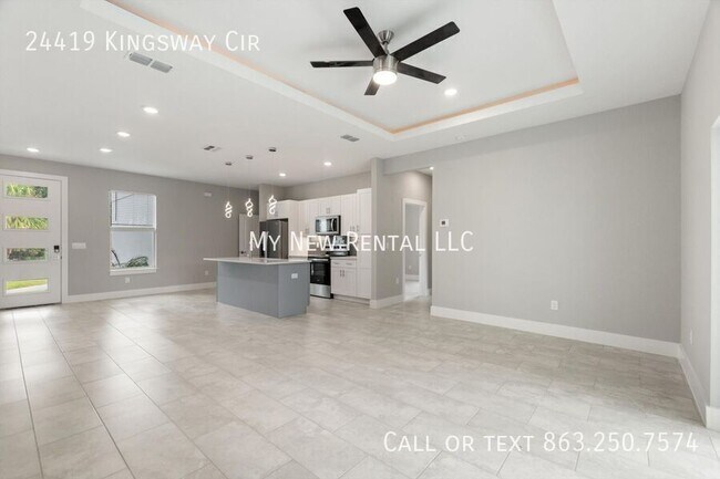 Building Photo - 24419 SW Kingsway Cir