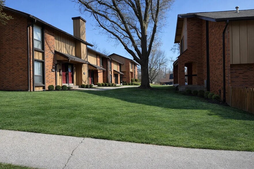 Building Photo - 3585 Pershall Rd