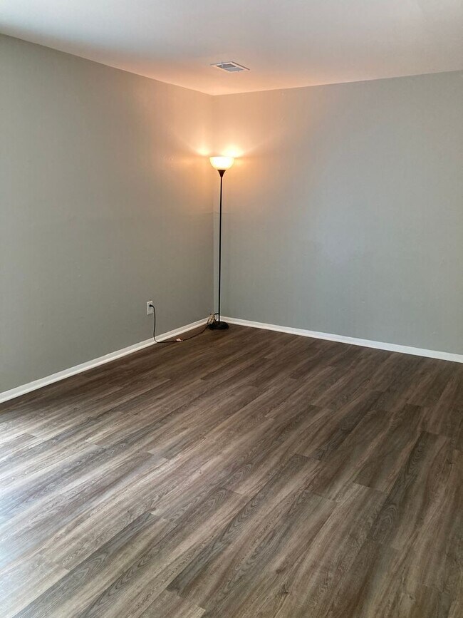 Building Photo - Spacious 3-Bedroom Townhome in Edgewood, MD – Convenient Location!