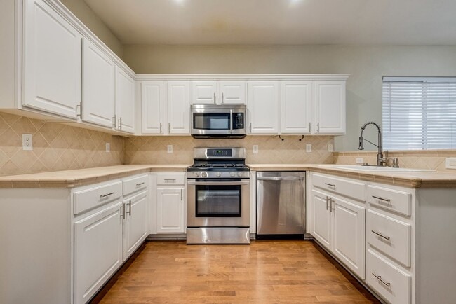 Building Photo - Beautifully Maintained Two-Story Home with...