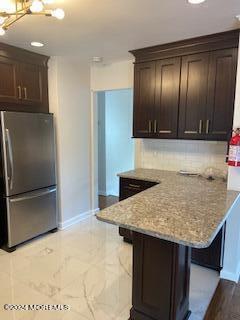 Building Photo - 427 Lake Ave