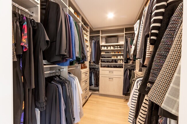 Building Photo - 69 Montgomery St