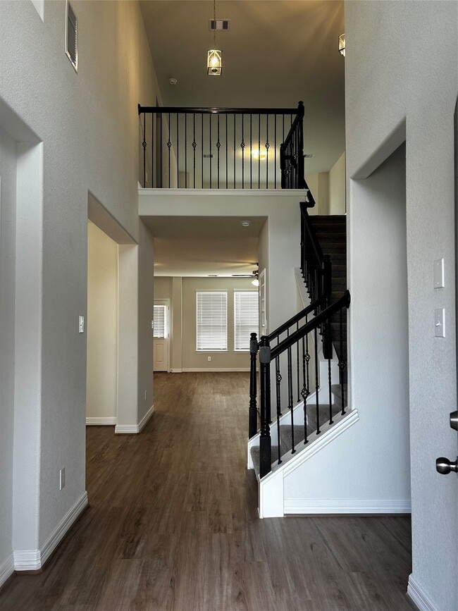 Building Photo - 5336 Latigo Ct