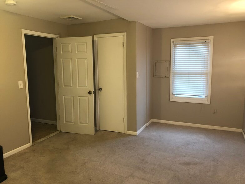 Building Photo - 272 Cleveland Ave