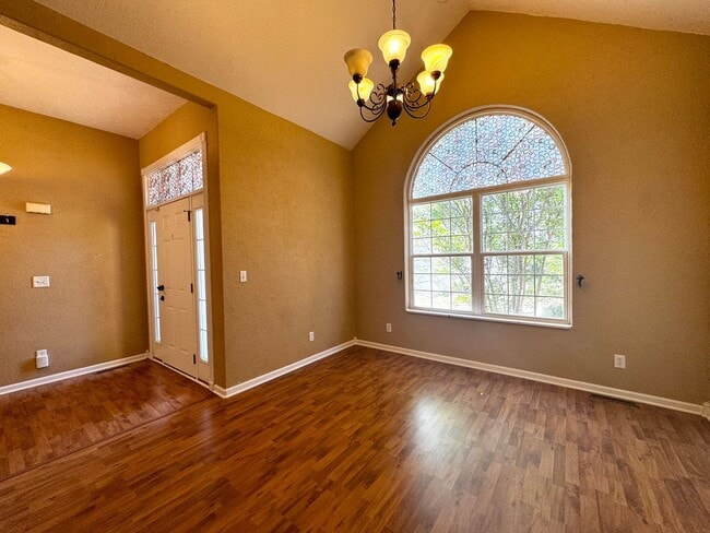 Building Photo - 134 Ridgeview Dr