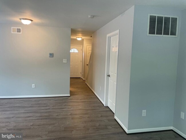 Building Photo - 1230 Gemini Dr