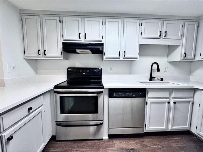 Building Photo - 199 14th St NE