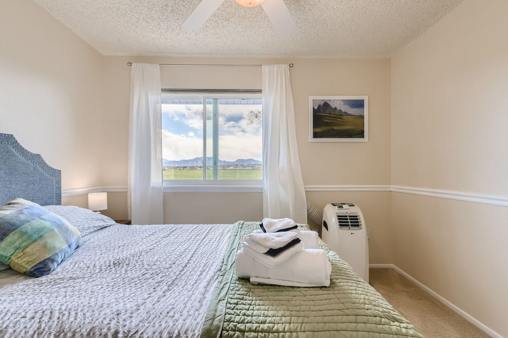 Building Photo - 1858 Centaur Cir