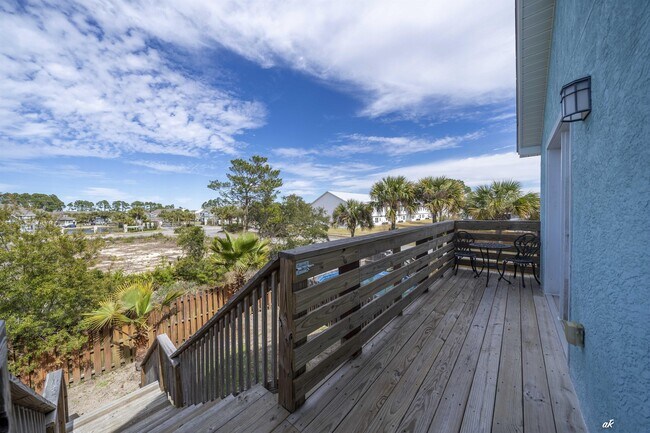 Building Photo - 6440 Summer Oak Dr