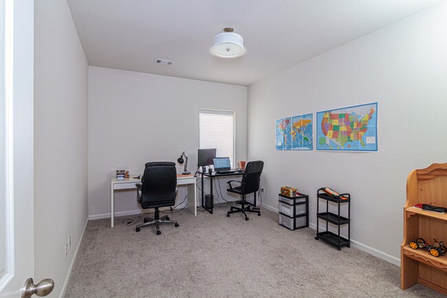 Building Photo - 3623 Carlsbad Way