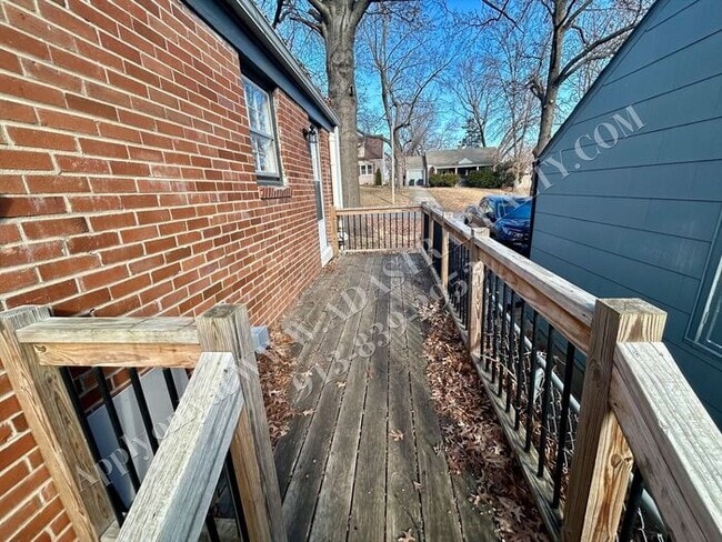 Building Photo - Updated 3 bed 2 bath home in Waldo-Available NOW!!