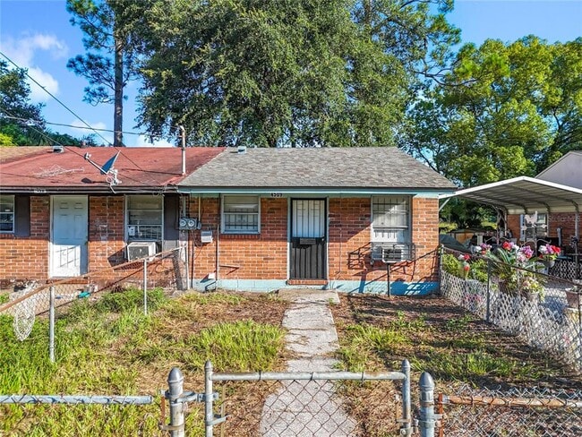 Building Photo - 4509 Ken Knight Dr N