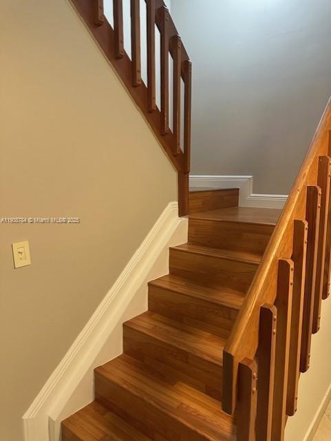 Building Photo - 10065 SW 137th Ct