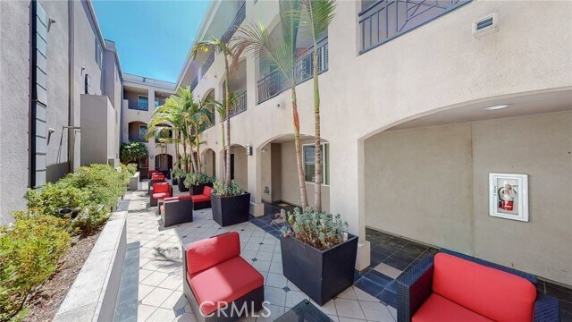 Building Photo - 4424 Whitsett Ave
