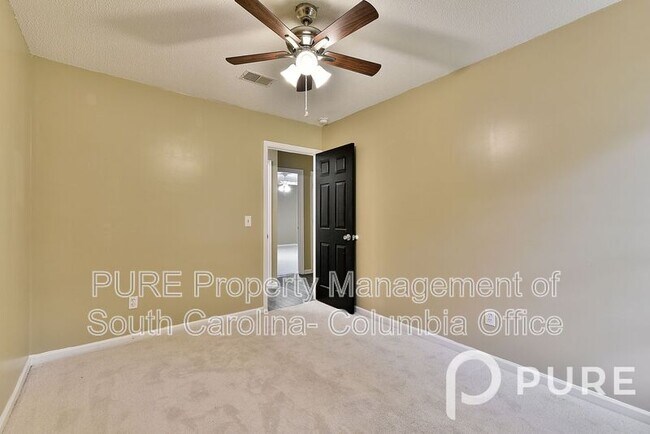 Building Photo - 308 Southampton Dr
