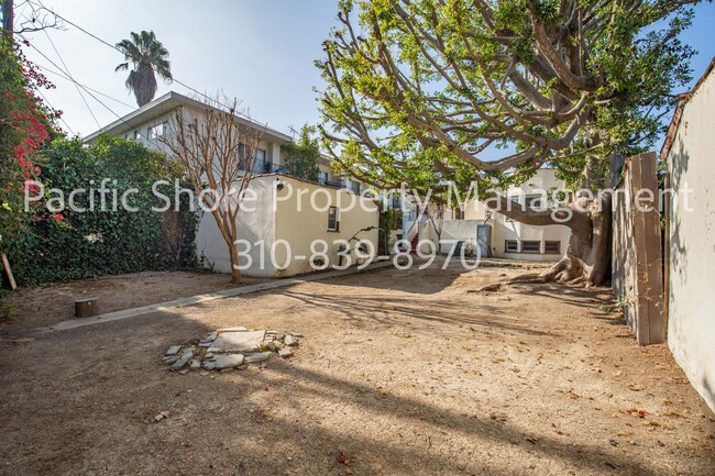 Building Photo - Gorgeous Steinkamp Spanish 3-Bedroom Home ...