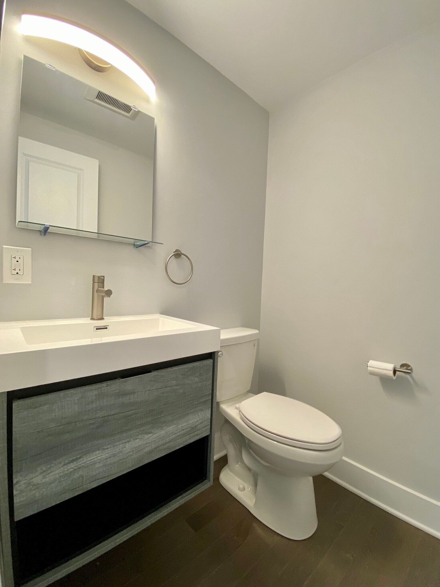 Building Photo - 722 Lombard St